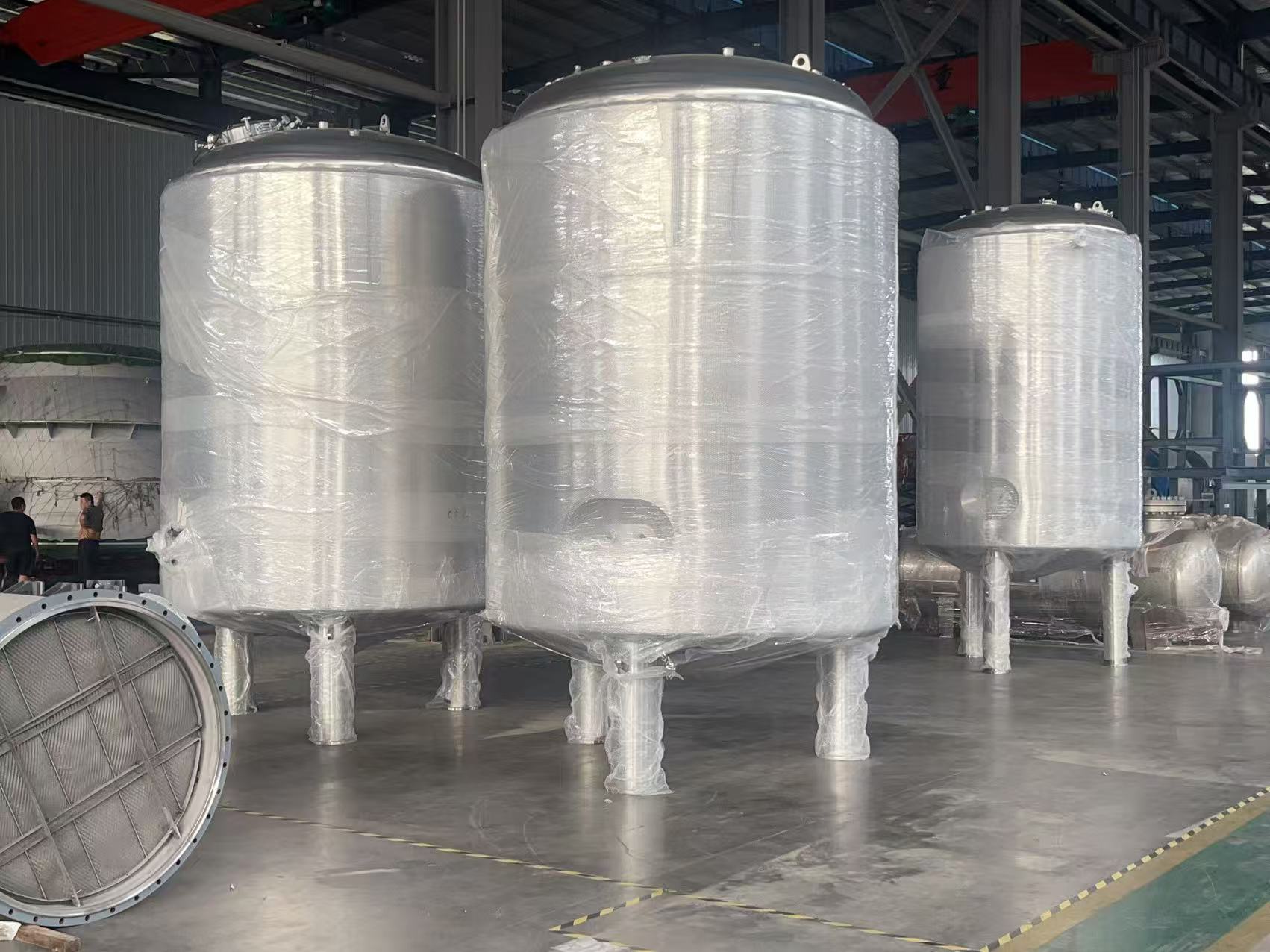 笃舜发往凯贤荣昌药业项目设备